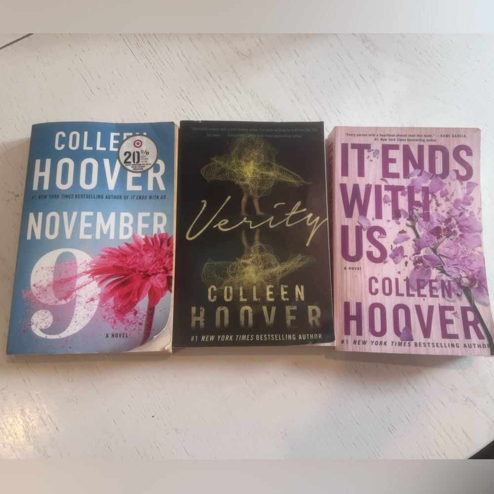 Bundle of Colleen Hoover Books